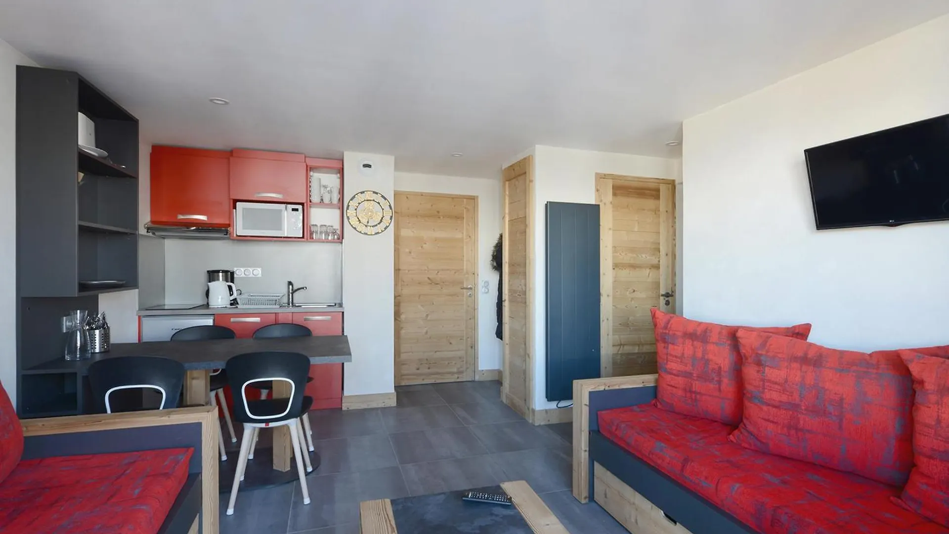 Appartement Renove Avec Acces Facile Aux Pistes, Wifi Et Animaux Admis - Fr-1-181-1968 La Plagne-Tarentaise